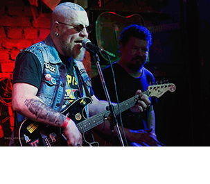  ( )